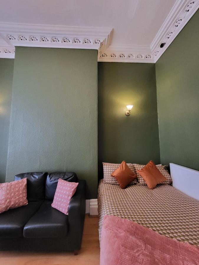 Digbeth City Centre Apartment Sleeps 12 Opposite Coach Station Birmingham Ngoại thất bức ảnh