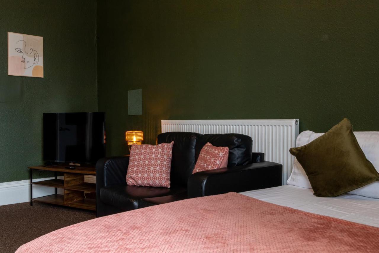 Digbeth City Centre Apartment Sleeps 12 Opposite Coach Station Birmingham Ngoại thất bức ảnh