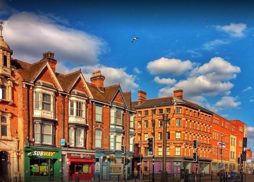 Digbeth City Centre Apartment Sleeps 12 Opposite Coach Station Birmingham Ngoại thất bức ảnh