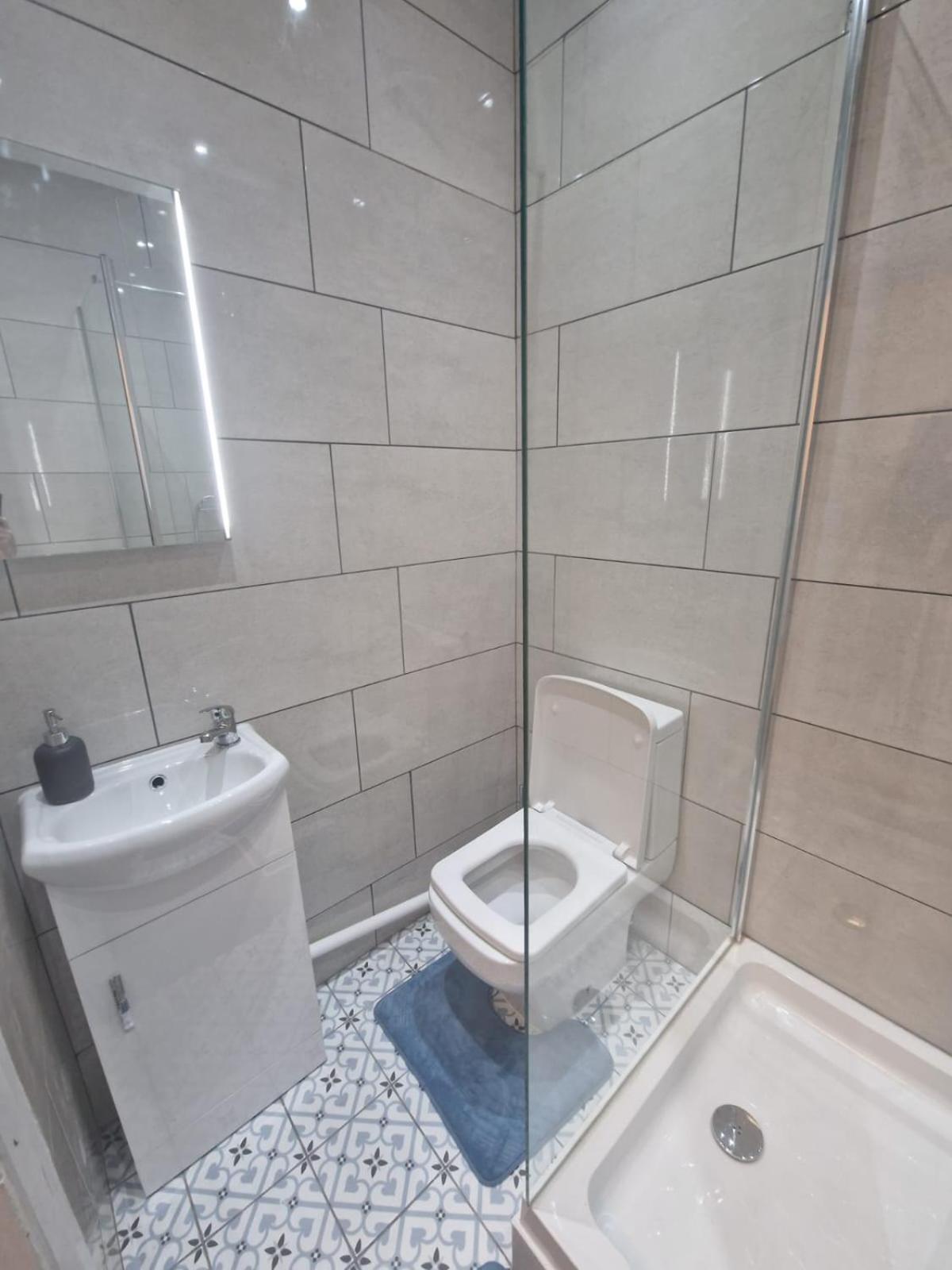 Digbeth City Centre Apartment Sleeps 12 Opposite Coach Station Birmingham Ngoại thất bức ảnh